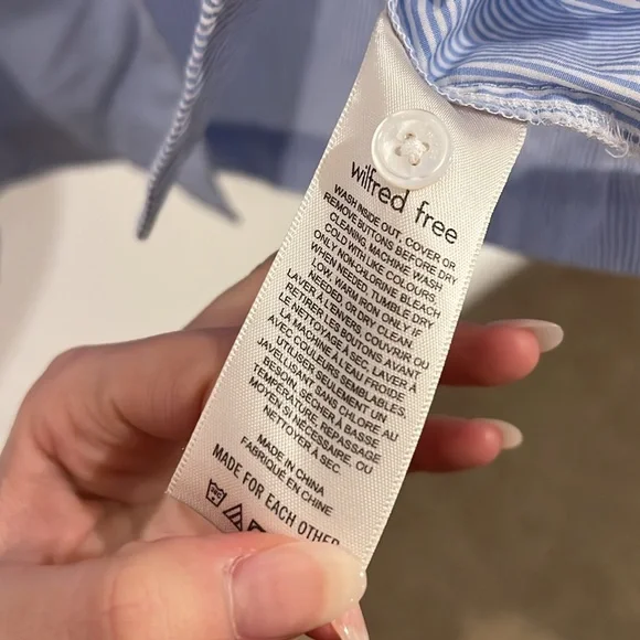 Aritzia Wilfred blue Relaxed Oxford Shirt size XS - Picture 4 of 7